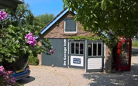 Holiday Cottage De Garage Inn